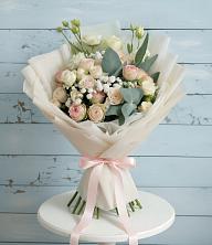 Букет цветов из:  Розы и Лизиантусы в Пронске
