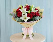 Букет цветов из:  Лилии и Розы в Пронске