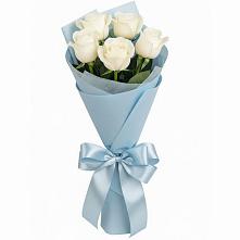 Букет 5 Белых роз Проуд в Пронске