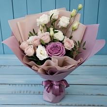 Букет цветов из:  Розы и Лизиантусы #REPLACE_PRED# Пронске