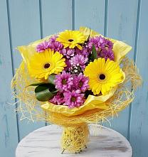 Букет цветов из:  Хризантемы и Герберы в Пронске