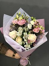 Букет цветов из:  Альстромерии, Розы и Лизиантусы #REPLACE_PRED# Пронске