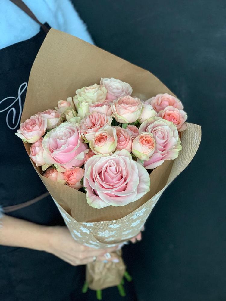 Букет цветов из: Хризантемы и Розы в Пронске