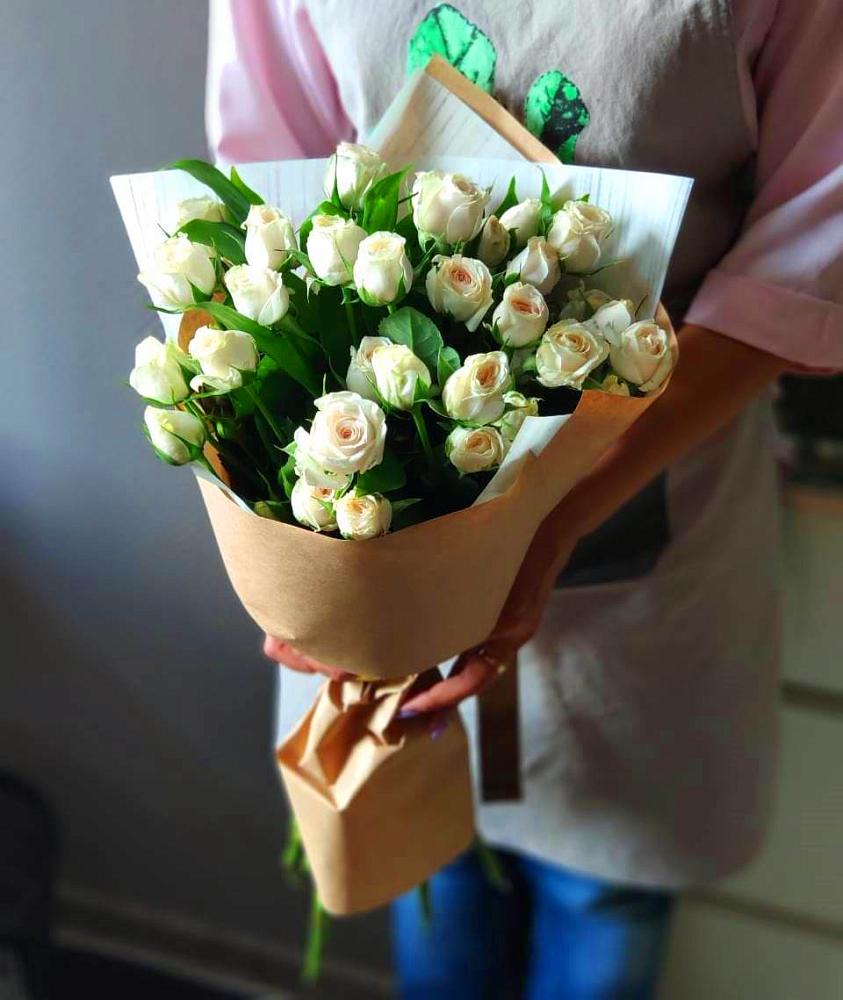 Букет цветов из: Розы в Пронске