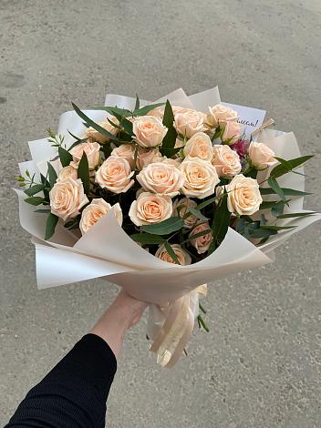 Букет Кремовые розы Латте в Пронске