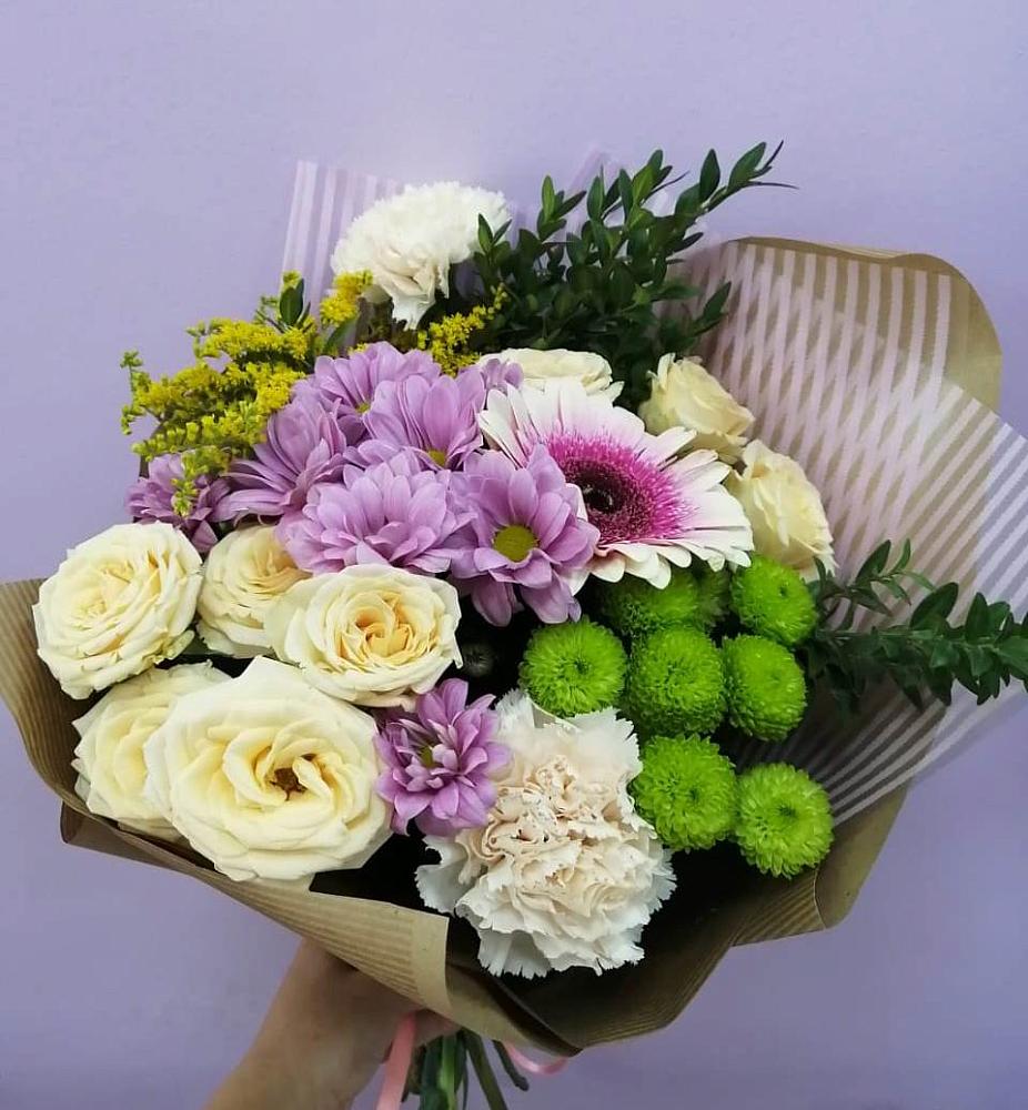 Букет цветов из: Хризантемы, Розы, Гвоздики и Герберы в Пронске