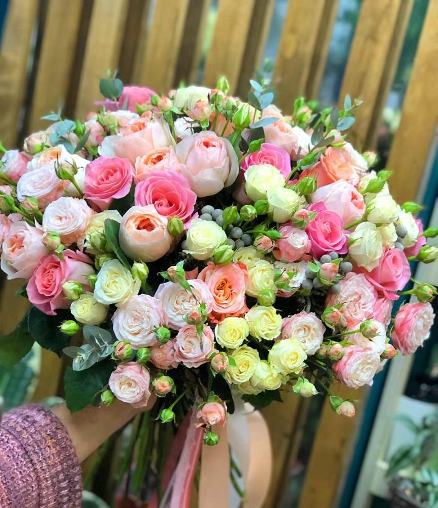 Букет цветов из: Розы в Пронске