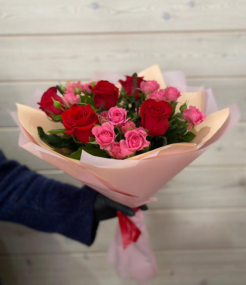 Букет цветов из: Розы в Пронске