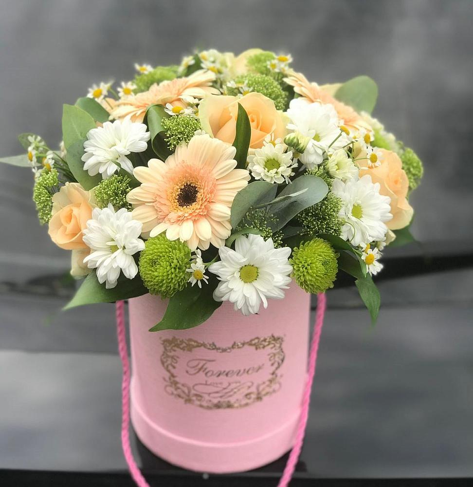 Цветочная композиция из Розы, Герберы и Хризантемы в шляпной коробке в Пронске