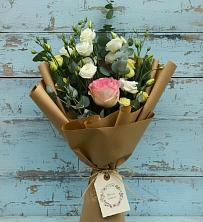 Букет цветов из:  Розы и Лизиантусы в Пронске